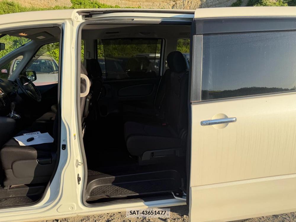 Nissan SERENA 2013 6713473-9