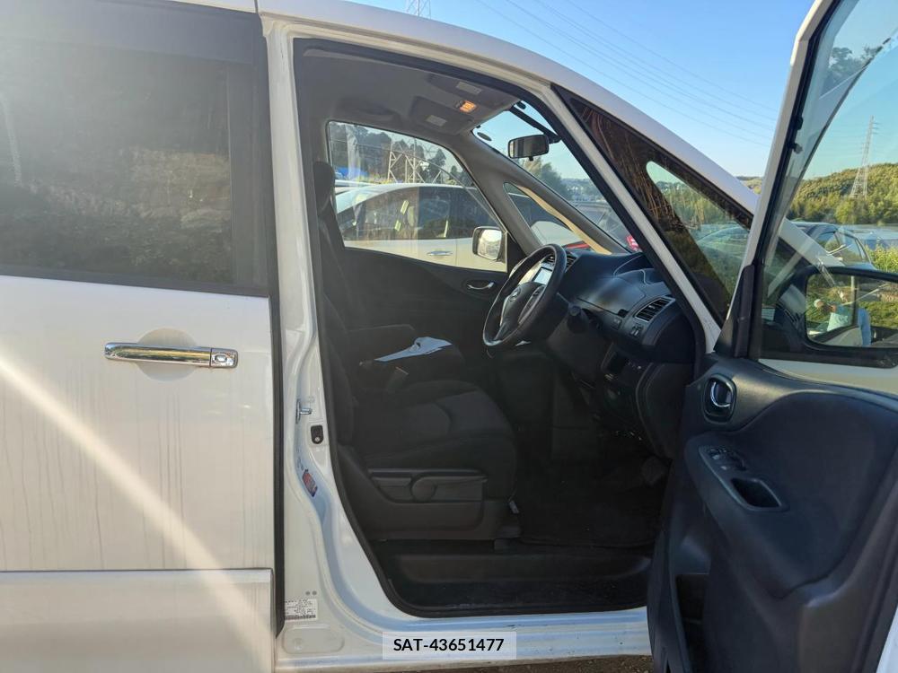 Nissan SERENA 2013 6713473-11
