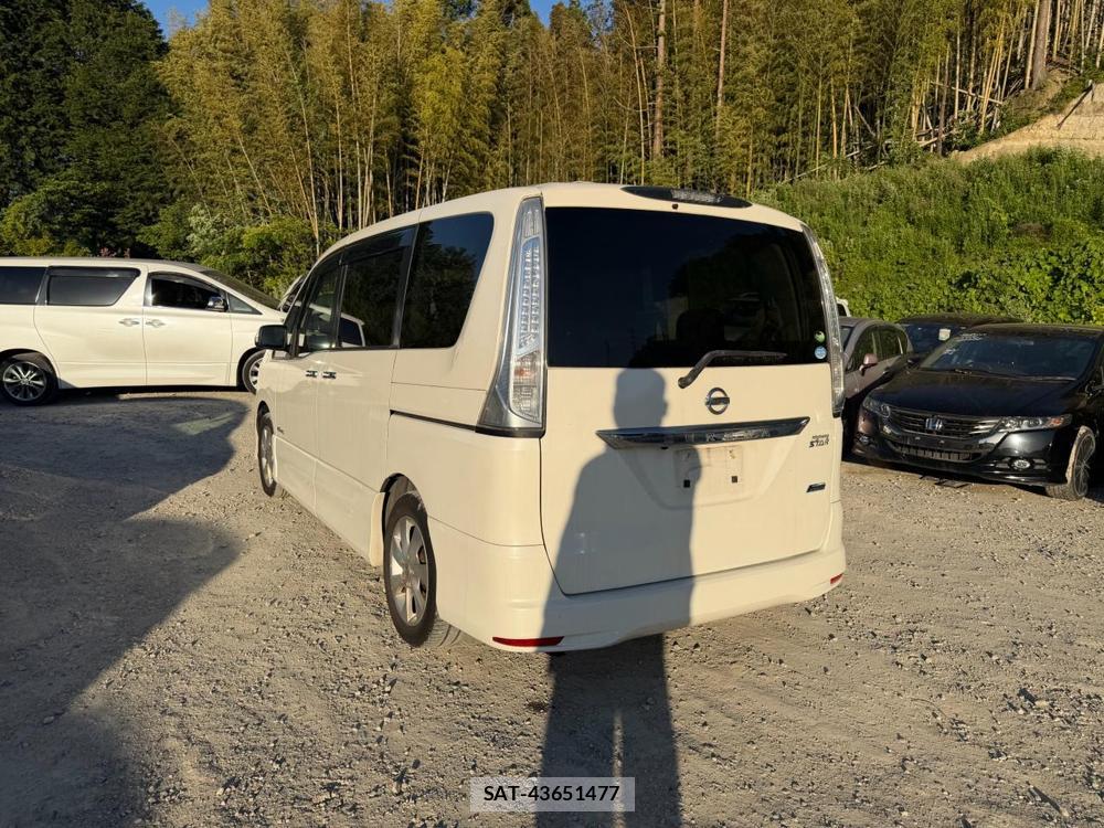 Nissan SERENA 2013 6713473-2