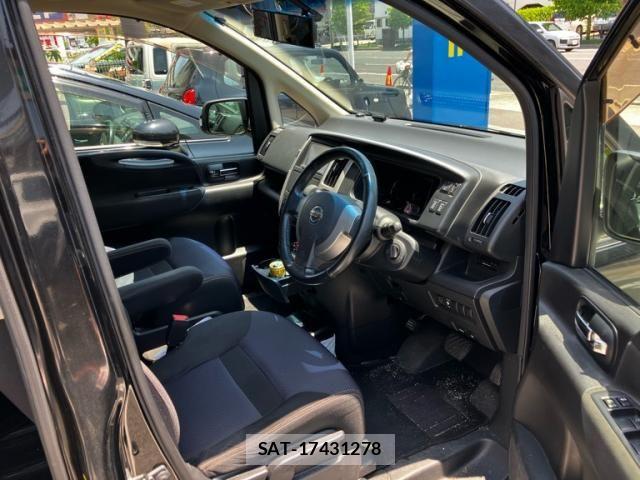 Nissan SERENA 2010-07 7215454-8