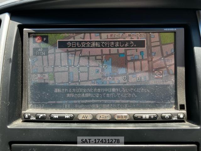 Nissan SERENA 2010-07 7215454-17