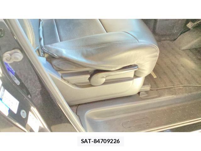 Nissan SERENA 2010-05 7224615-13