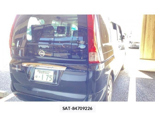 Nissan SERENA 2010-05 7224615-4