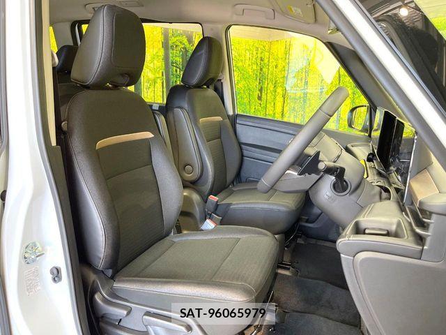 Nissan SERENA 2025-02 7224752-7