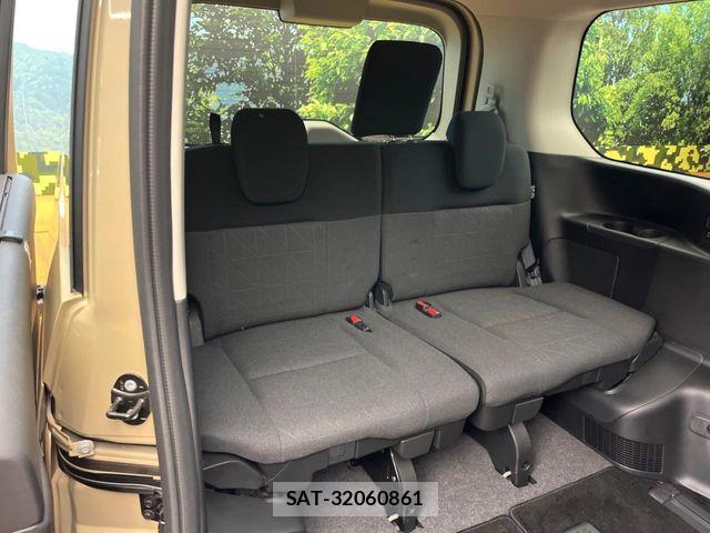 Nissan SERENA 2024-03 7224741-9