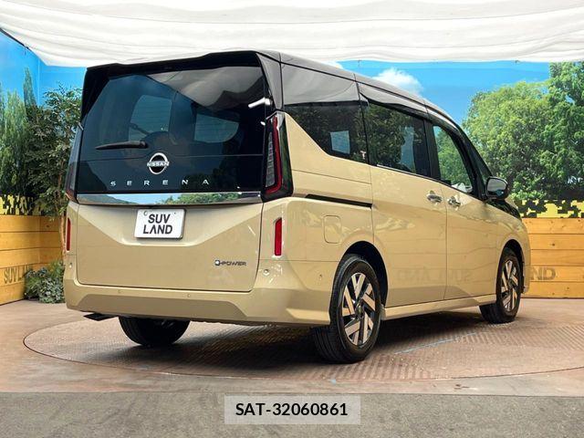 Nissan SERENA 2024-03 7224741-17