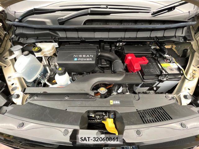 Nissan SERENA 2024-03 7224741-18