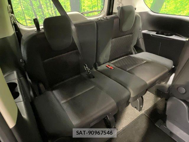 Nissan SERENA 2018-12 7224644-10
