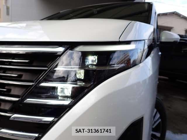 Nissan SERENA 2023-06 7224734-9