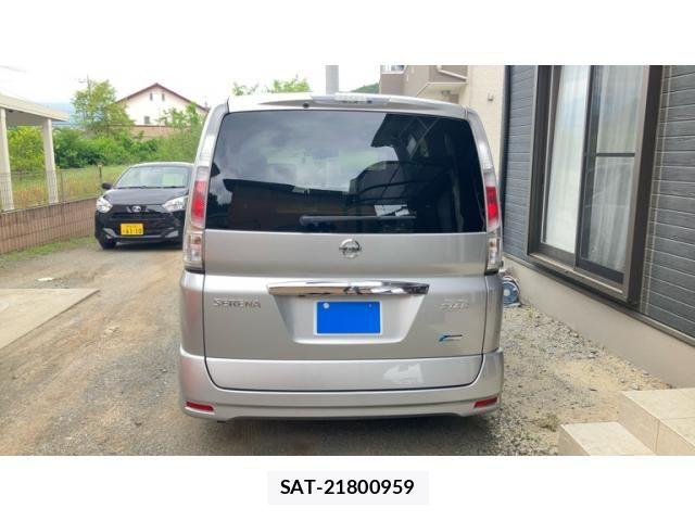 Nissan SERENA 2008-07 7224613-8