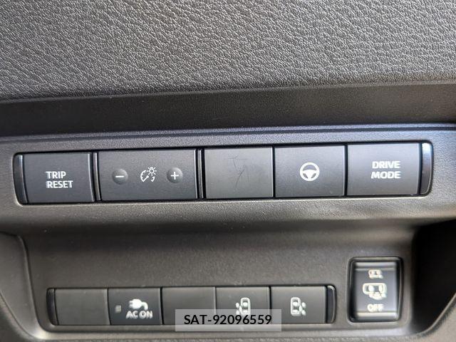 Nissan SERENA 2023-09 7224736-12