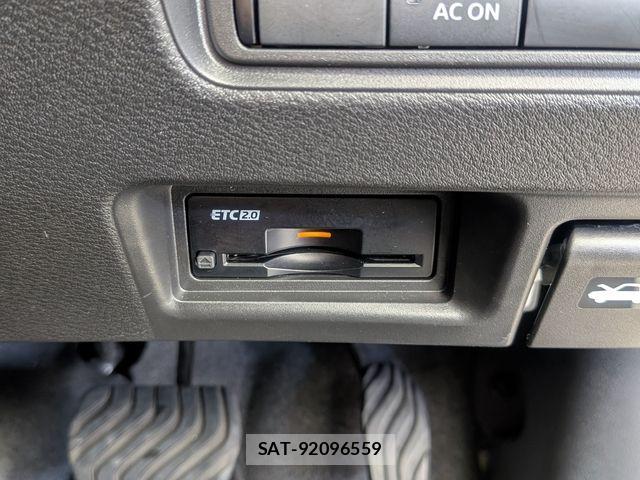 Nissan SERENA 2023-09 7224736-14