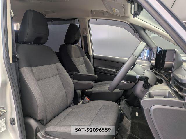 Nissan SERENA 2023-09 7224736-16