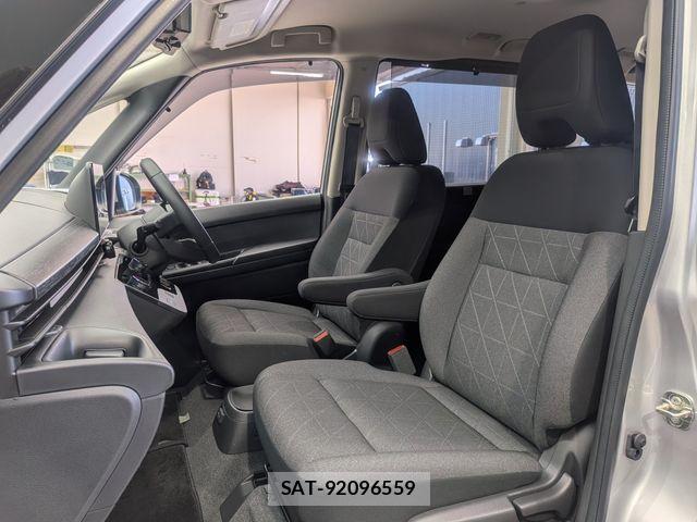 Nissan SERENA 2023-09 7224736-17