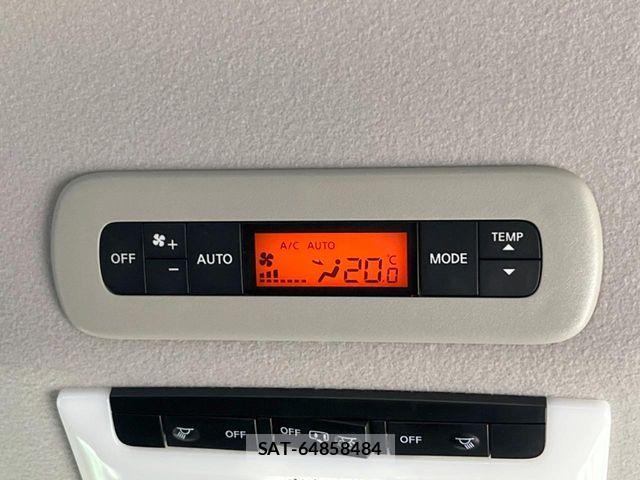 Nissan SERENA 2018-12 7224647-6