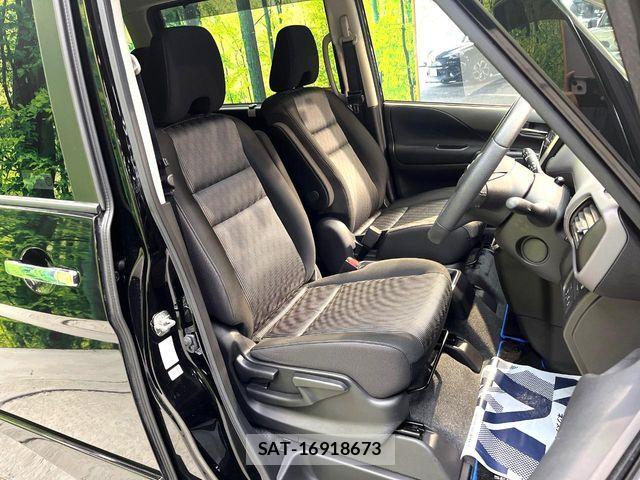 Nissan SERENA 2021-10 7224694-7
