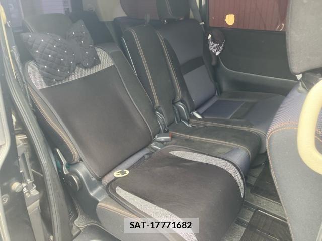 Nissan SERENA 2009-11 7217930-13