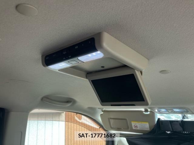 Nissan SERENA 2009-11 7217930-15