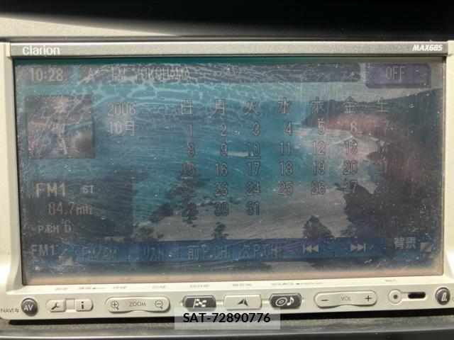 Nissan SERENA 2009-10 7221950-17