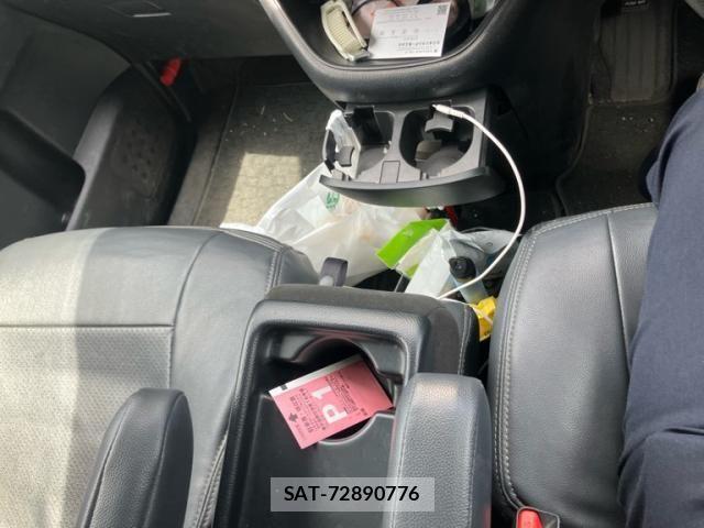 Nissan SERENA 2009-10 7221950-20
