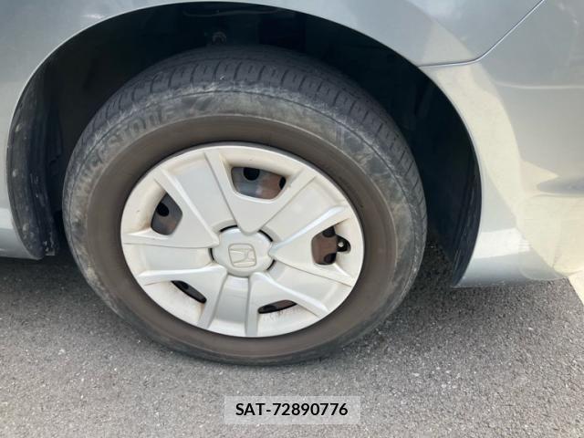 Nissan SERENA 2009-10 7221950-3