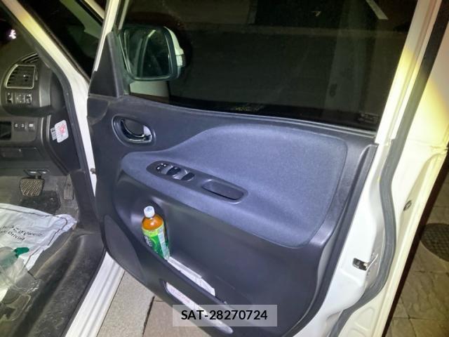 Nissan SERENA 2011-12 7224627-12