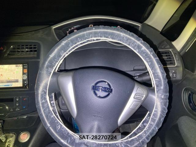 Nissan SERENA 2011-12 7224627-17