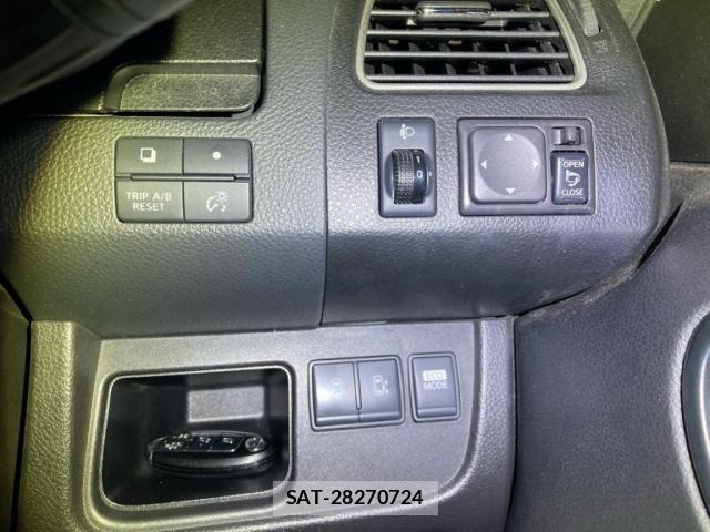 Nissan SERENA 2011-12 7224627-18
