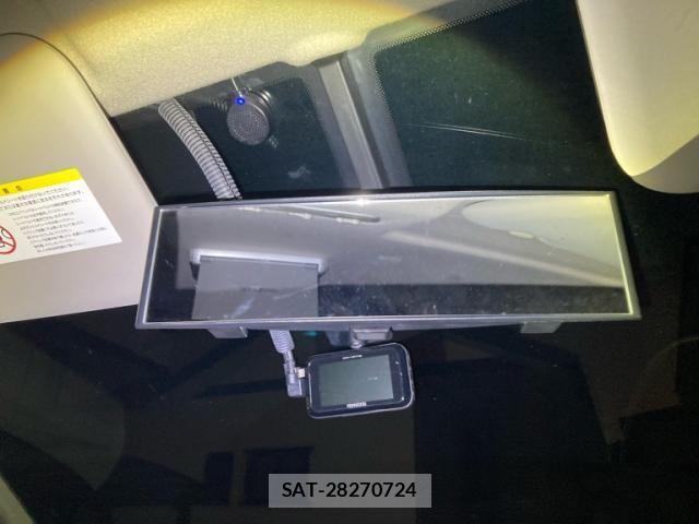 Nissan SERENA 2011-12 7224627-21