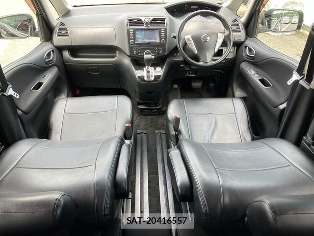 Nissan SERENA 2011-11 7224621-5