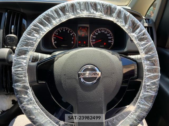 Nissan SERENA 2009-10 7224609-13