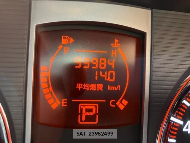 Nissan SERENA 2009-10 7224609-17