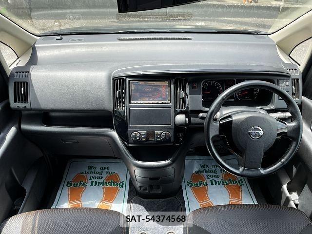 Nissan SERENA 2010-11 7224617-1