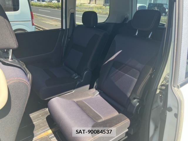 Nissan SERENA 2010-06 7224618-10