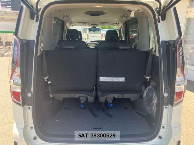 Nissan SERENA 2021-12 7224705-10