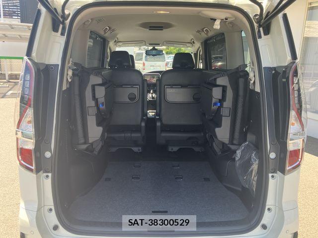 Nissan SERENA 2021-12 7224705-12