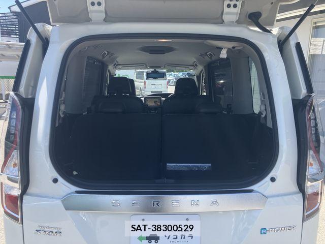 Nissan SERENA 2021-12 7224705-13