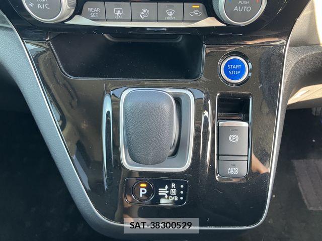 Nissan SERENA 2021-12 7224705-15