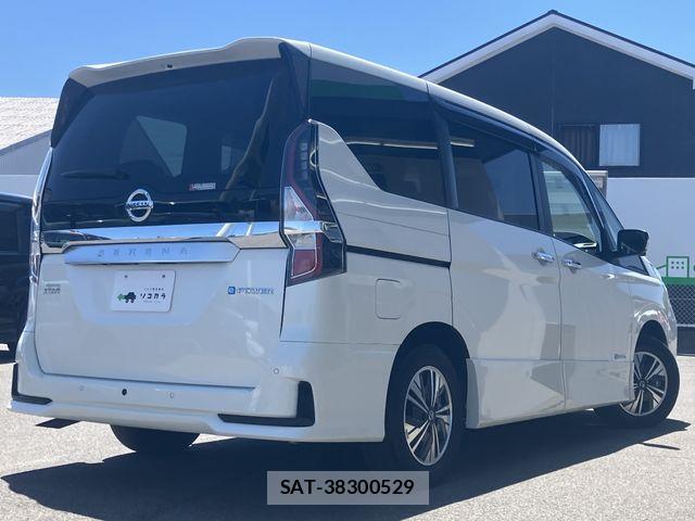 Nissan SERENA 2021-12 7224705-24