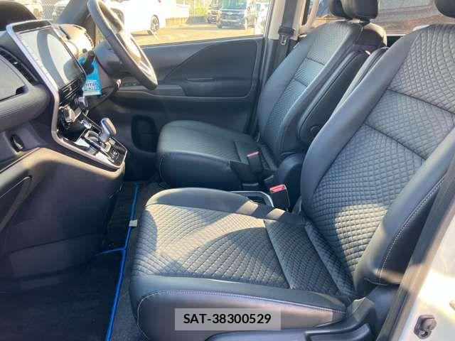 Nissan SERENA 2021-12 7224705-6
