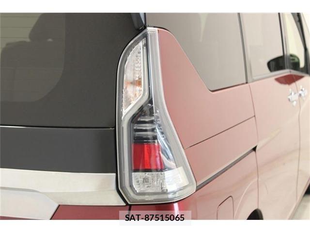 Nissan SERENA 2019-04 7215775-18