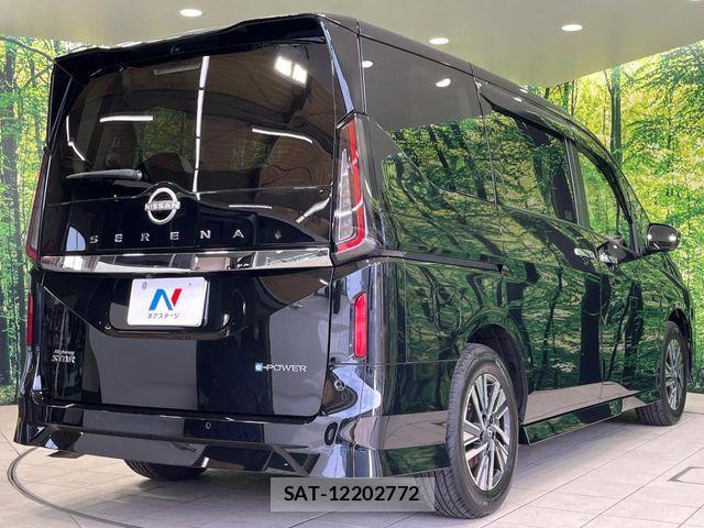 Nissan SERENA 2023-11 7224737-16