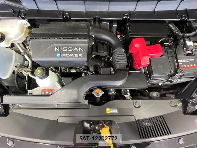 Nissan SERENA 2023-11 7224737-17