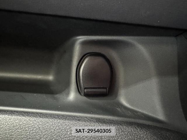 Nissan SERENA 2021-08 7224693-28