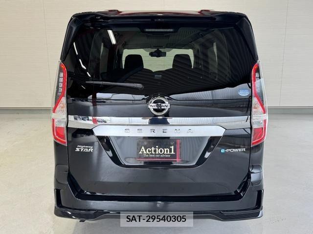 Nissan SERENA 2021-08 7224693-4