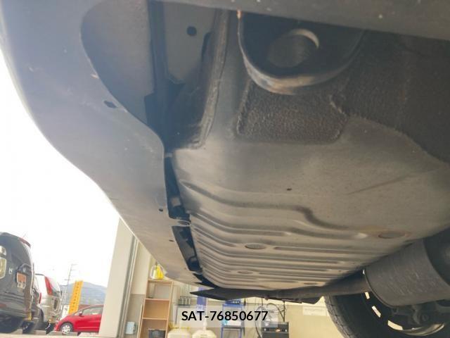 Nissan SERENA 2011-11 7224626-13