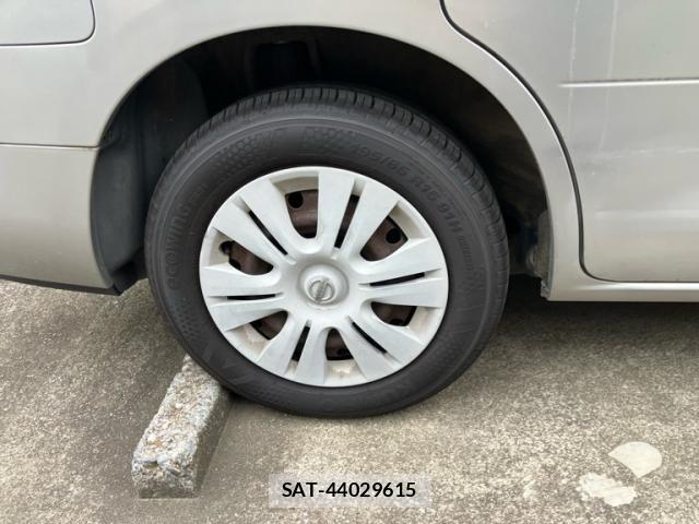 Nissan SERENA 2010-03 7224612-7