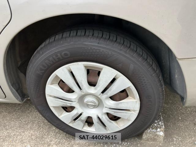 Nissan SERENA 2010-03 7224612-8
