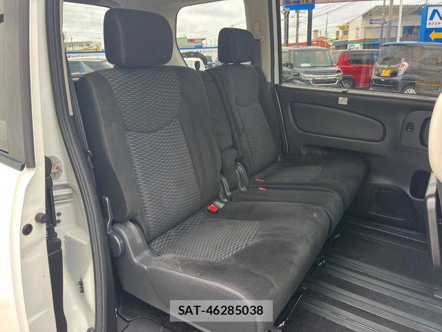 Nissan SERENA 2012-02 7224632-9