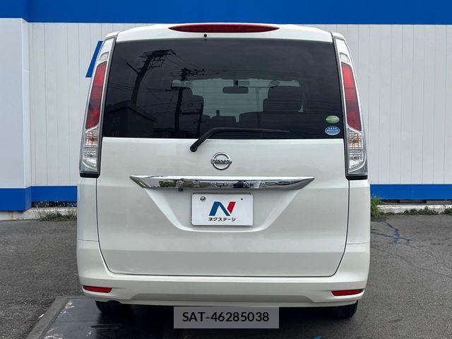 Nissan SERENA 2012-02 7224632-16